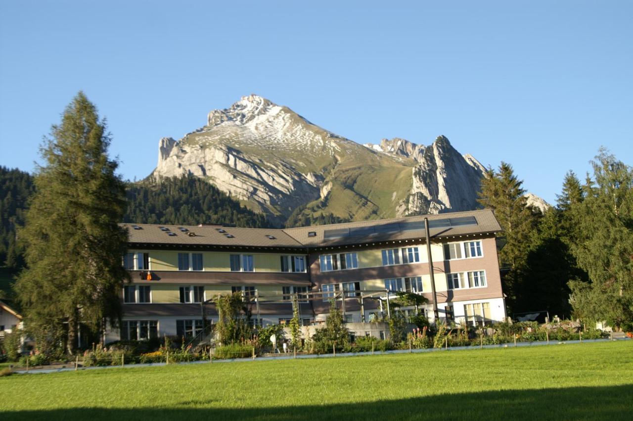 Hotel Kurhaus Sunnehus Wildhaus Exterior foto